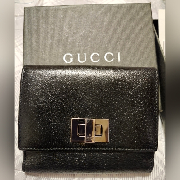 Gucci Vintage Black Leather Bi-Fold Wallet